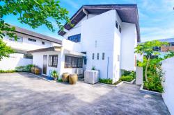 5-6นอน 2น้ำ ใกล้ BTSเสนานิคม และ รร.สตรีวิทยา2 1กม. บ้านเดี่ยว 90 ตร.ว. 300ตร.ม. จอดรถ5คัน ทำเลเสนานิคม ลาดพร้าว 