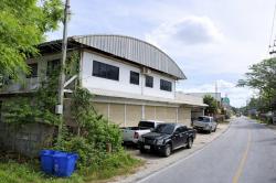 MRT กระทรวงสาธารณสุข 900 ม.พร้อมโกดัง ท่าอิฐ  800 ตร.ม. ตึกแถว 3 คูหา ทำเลศักยภาพใน เมืองนนทบุรี 