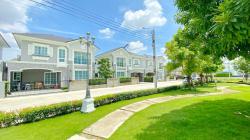 ใกล้ BTS สำโรง 900 ม. บ้านเดี่ยว 2 ชั้น  35 ตร.ว. บ้านใหม่สภาพดี วิวสวน บรรยากาศร่มรื่น 4 นอน 3 น้ำ 