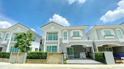 คฤหาสน์ 2 ชั้น  4 นอน 3 น้ำ 35ตร.ว. ใกล้ BTS สำโรง 900 ม. บ้านใหม่สภาพดี วิวสวน บรรยากาศร่มรื่น 