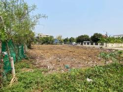 ขายที่ดิน 440 ตรว รามอินทรา42 ย่านนวลจันทร์ แปลงใหญ่หัวมุมติดถนนซอย ปากซอยติด MRT รามอินทรา กม.6 