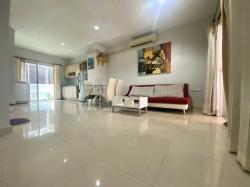 ให้เช่าทาวโฮม 3ชั้น ม.กลางเมือง ลูเซอร์น สุขุมวิท77  อ่อนนุช 46  ใกล้สถานีศรีนุช รถไฟฟ้าสายสีเหลือง และ ใกล้ BTS. อ่อนนุช