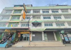 ตึก 4 ชั้น 1 คูหา ซอยวัดพระเงิน ถนนกาญจนาภิเษก บางใหญ่ ติดถนนเหมาะธุรกิจ ขายตามสภาพ ต่อรองได้