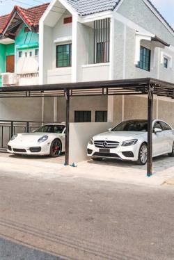 MRT สายสีชมพู 300 ม. ใกล้ตลาดมีนบุรี 800ม. 26 ตร.ว โรงเรียนเศรษฐบุตร สินแพทย์เสรีรักษ์ ทาวน์เฮาส์ 2นอน 2-3A/C 2น้ำ หลังมุม 