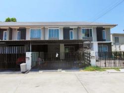 ขายทาวน์เฮ้าส์  หมู่บ้านพฤกษาไลท์ ล็อก รัตนาธิเบศร์  ซอยวัดเสาธง นนทบุรี