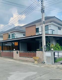 ให้เช่าบ้านบ้านบึงชลบุรี ให้เช่าหมู่บ้านธนาสิริ บ้านบึง มี 3 ห้องนอน 3 ห้องน้ำ 1 ห้องครัว  บ้าน 2 ชั้น จอดรถได้ 2 คัน 