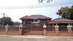 ขายบ้านเดี่ยวหลังใหญ่นาป่าชลบุรี  หมู่บ้านสุขประยูรพาร์คนาป่า  ขนาด 191 ตารางวา 