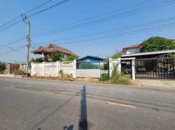 ขาย โกดัง บางบัวทอง นนทบุรี ใกล้ ตลาดนัดมนรดา 0.80 กม.