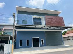 โกดังให้เช่า ลําลูกกา #คลอง 4 พร้อมออฟฟิศ 2 ชั้น พื้นที่ใช้สอยรวม 380 ตร.ม. 