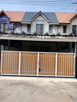 ขายบ้านนาป่าชลบุรี ขายบ้าน หมู่บ้านแฟมิลี่แลนด์ ทาวน์เฮ้าส์2ชั้น ราคา1.xx ล้านบาท ขนาด 22.1 ตารางวา 3 ห้องนอน 2 ห้องน้ำ 