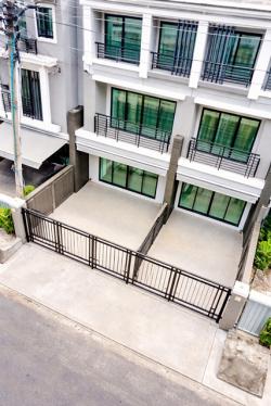 ใกล้แยกพระประแดง 400 ม. 22 ตร.ว. 260 ตร.ม. ห้างบิ๊กซี สุขสวัสดิ์ 400 ม.ตลาดพระประแดงอาเขต ถ.สุขสวัสดิ์31-37 ทาวน์โฮม 3ชั้น 3นอน 3น้ำ 