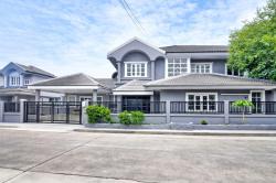 คฤหาสน์ใหญ่มาก รักสัตว์ 7-Elevenสุวินทวงศ์ 44 450 ม.ให้เช่า 5นอน 6แอร์ ตลาดหนองจอก 1.2 กม. 5น้ำ  100ตรว.  จอดรถ4คัน  โลตัส2.3 กม.บิ๊กซี 