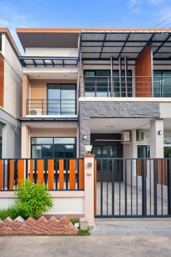 Caltex1.4กม.4นอน ให้เช่าทาวน์โฮม 2 ชั้น พร้อมเฟอร์ เชลล์ หนองคาย 1.4กม. ม.ขอนแก่น วิทยาเขตหนองคาย 800 ม.