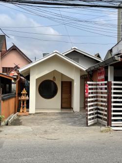 บ้านเช่าสันติธรรม ถนนเทวัญ บ้านหน้ากว้าง อำเภอเมืองเชียงใหม่ ค่าเช่า 25,000/เดือน (ลดจาก 28,000)