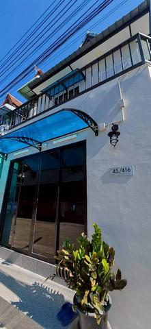 ขายทาวน์เฮ้าส์ 3  ชั้น พร้อมอยู่ หมู่บ้านพงษ์ศิริชัย 4 เพชรเกษม 81  