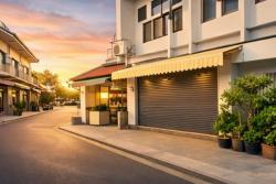 ใกล้ CJ Mall 20 ตร.ว.2 ชั้นครึ่ง ทำเลนวมินทร์ 38-44 ตลาดปัฐวิกรณ์ 1.5กม. ให้เช่าอาคารพาณิชย์ 3 นอน 2 น้ำ