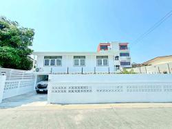 ทรู ดิจิทัล พาร์ค 900 ม. รีโนเวทใหม่บ้านเดี่ยว 2 ชั้น 3-4นอน 2 น้ำ ใกล้ BTS อุดมสุข 900 ม. และตลาดอุดมสุข 1 กม. 62 ตร.วา. 250 ตร.ม. 