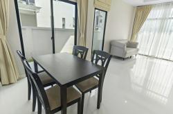 P2308 ให้เช่า บ้าน โครงการ ออร่า รามคำแหง 94 Aura ใกล้รถไฟฟ้า MRT สัมมากร หน้าบ้านหันไปทิศใต้ เหมาะพักอาศัย